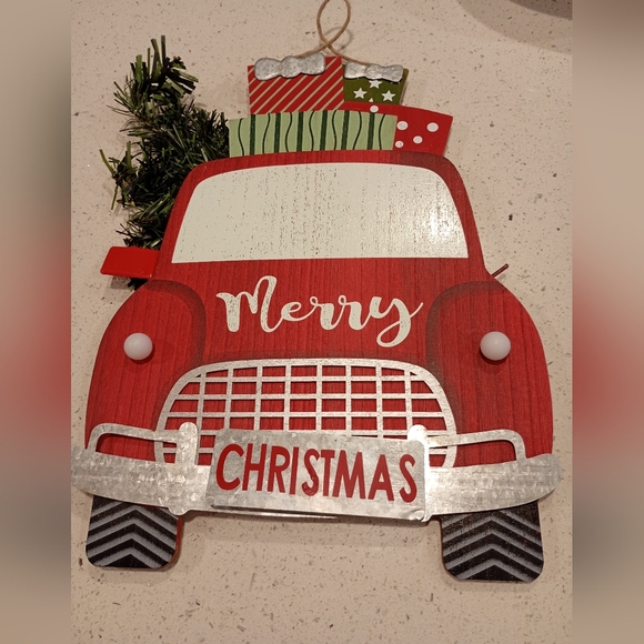 🎄Merry Christmas🎄 Light Up Red Truck 🚘 Wall Decor - Picture 2 of 10